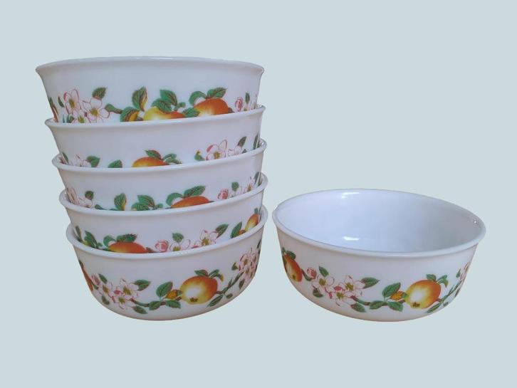 Set van 6 vintage schaaltjes Arcopal appelbloesem, Huis en Inrichting, Keuken | Servies, Zo goed als nieuw, Schaal of Schalen