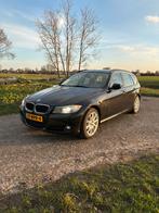 BMW E91 318I LCI, Euro 5, Zwart, Zwart, Handgeschakeld