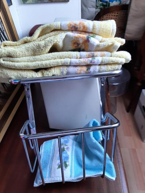 Zware chroom houder voor gasten handdoekjes, Huis en Inrichting, Badkamer | Badtextiel en Accessoires, Zo goed als nieuw, Gastendoekje