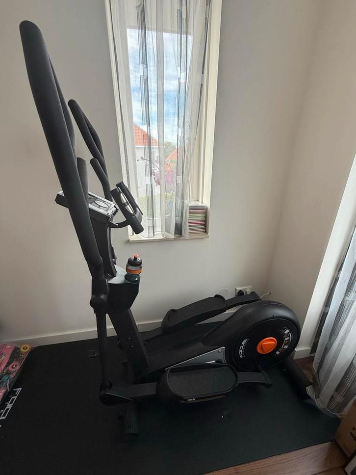 Crosstrainer - Focus Fitness Fox 5 iPlus, Sport en Fitness, Fitnessapparatuur, Zo goed als nieuw, Crosstrainer, Armen, Benen, Borst