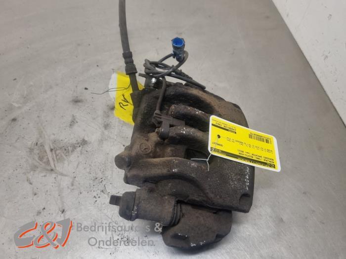 Remklauw (Tang) rechts-voor van een Mercedes Sprinter, Gebruikt, -, Ophalen of Verzenden, -