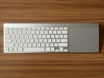 Apple Magic Keyboard (A1314) + Apple Magic Trackpad (A1339) beschikbaar voor biedingen
