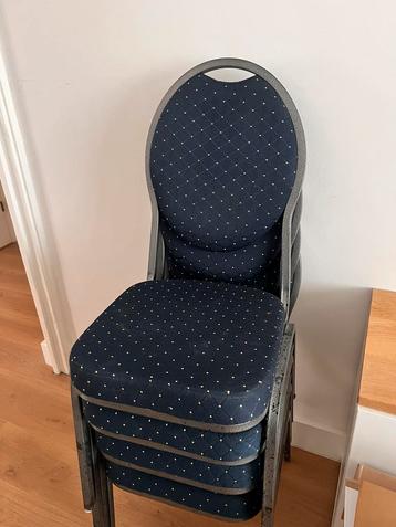 4x eetkamer stoelen beschikbaar voor biedingen