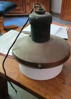 Oude fabriekslamp, Ophalen of Verzenden