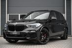 BMW X5 xDrive45e M-SPORT / SKYLOUNGE PANO / M-PERF SEATS / B, Gebruikt, 97 km, Zwart, Leder