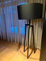 Staande vloerlamp zwart, Huis en Inrichting, Lampen | Vloerlampen, Ophalen of Verzenden, Zo goed als nieuw, 150 tot 200 cm