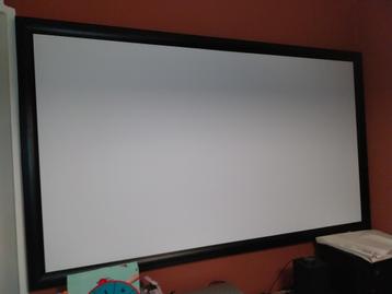 iVisions 4K projectiescherm (fixed frame, 106 inch) beschikbaar voor biedingen