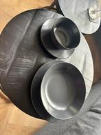 Service grijs/zwart, Huis en Inrichting, Ophalen, Zo goed als nieuw, Overige materialen, Koekenpan of Braadpan