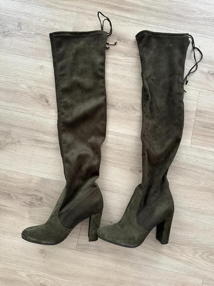 Suède-Look Overknee Laarzen met Hak maat 39, Kleding | Dames, Schoenen, Zo goed als nieuw, Hoge laarzen, Groen, Ophalen of Verzenden