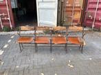 theater stoelen antiek 4 zits met nummer plaat € 50,00, Ophalen