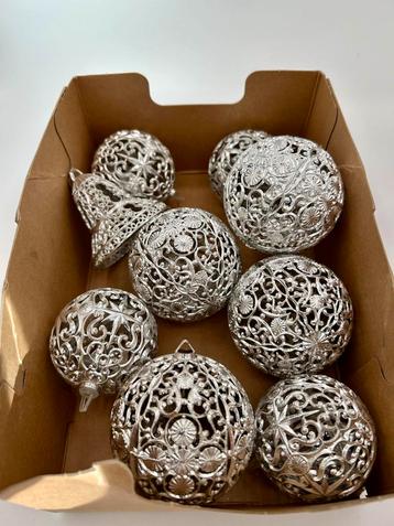Lot oude vintage Italiaanse filigrain kerstballen beschikbaar voor biedingen