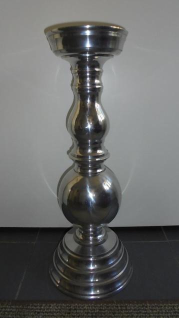 metalen kandelaar, doorsnee 26H62cm beschikbaar voor biedingen