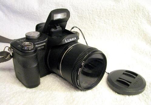 Panasonic Lumix DMC-FZ8 met nieuwe accu en voorzetfilter, Audio, Tv en Foto, Fotocamera's Digitaal, Gebruikt, Compact, Overige Merken