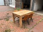 Massief houten eettafel met 4 stoelen, Huis en Inrichting, Ophalen, Zo goed als nieuw, Rechthoekig, 50 tot 100 cm
