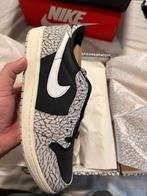 Air Jordan 1 Low Elephant - Nieuw - Maat 44,5, Ophalen of Verzenden, Nieuw, Sneakers of Gympen