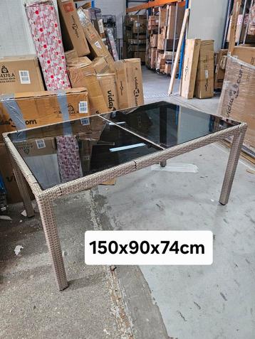 Wicker Tuintafel 150x90cm - Nieuw beschikbaar voor biedingen