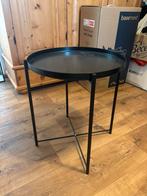 Twee Ikea zwarte bijzettafels, Minder dan 55 cm, Rond, Zo goed als nieuw, Hout