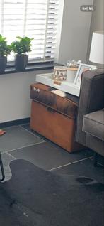 Koeienhuid Hocker / Poef - ZGAN, Ophalen, Minder dan 50 cm, Leer, Zo goed als nieuw