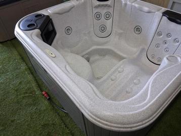VILLEROY&BOCH jacuzzi KORTINGSWEEK incl bezorging&garantie  beschikbaar voor biedingen