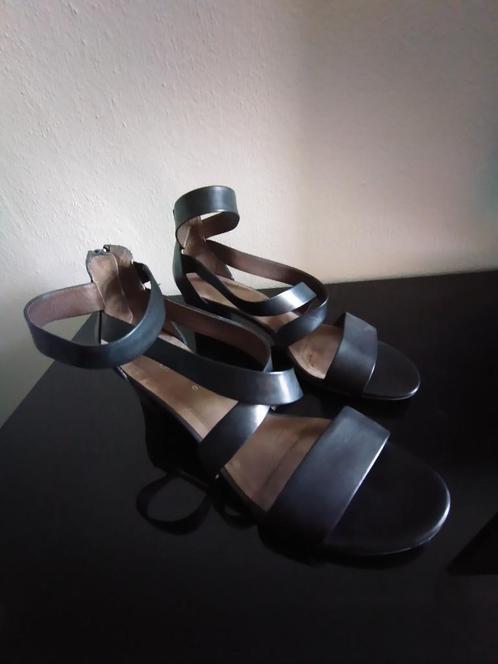 Gabor maat 43 zwart leren sandaal met hak en bandjes + rits, Kleding | Dames, Schoenen, Gedragen, Sandalen of Muiltjes, Zwart