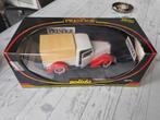 Prestige Solido. Auto Nieuw In Doos., Hobby en Vrije tijd, Modelauto's | 1:18, Ophalen of Verzenden, Nieuw, Auto, Solido