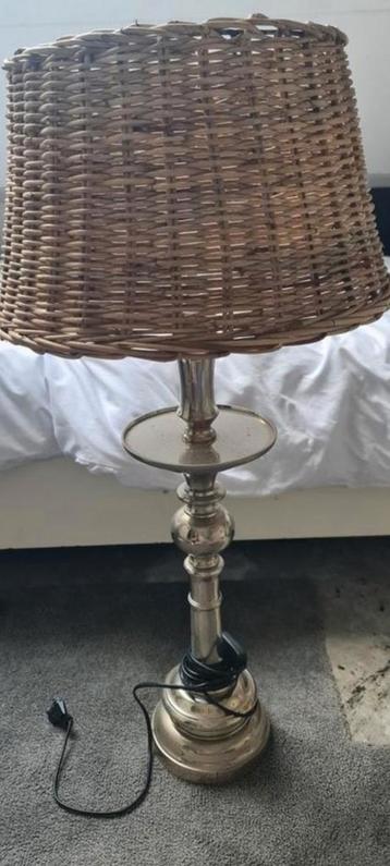 Riviera Maison Tafellamp met Rotan Kap beschikbaar voor biedingen