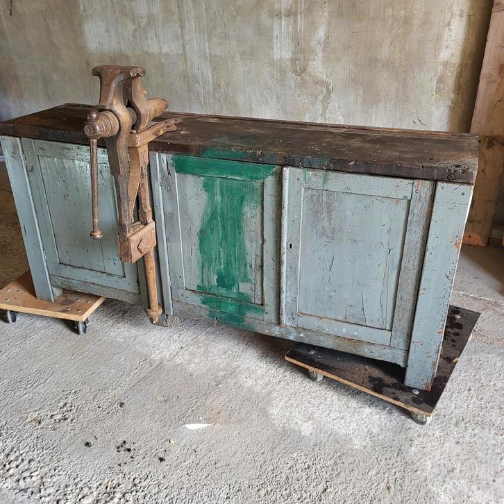 Oude werkbank met XXXXL staartbankschroef, Antiek en Kunst, Curiosa en Brocante, Ophalen