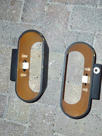 Wandspotjes beschikbaar voor biedingen