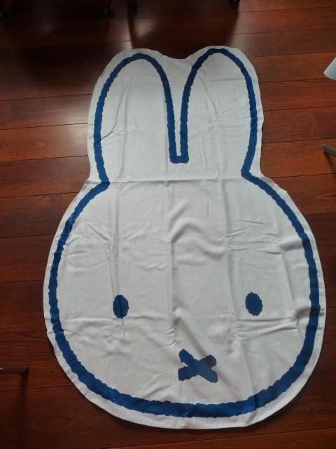 Nieuw witte gevormde handdoek met opdruk Nijntje  150x90 cm., Kinderen en Baby's, Babykleding | Baby-zwemkleding, Nieuw, Overig