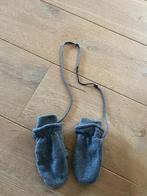 Wanten fleece grijs maat 3 - 4 jaar, Kinderen en Baby's, Kinderkleding | Mutsen, Sjaals en Handschoenen, Ophalen, Zo goed als nieuw