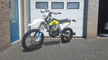 Mooie husqvarna 350 FE / 2016 / kenteken / cross / ENDURO!  beschikbaar voor biedingen