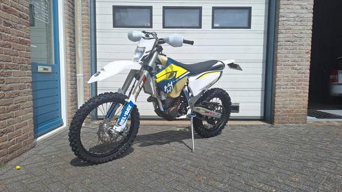 Mooie husqvarna 350 FE / 2016 / kenteken / cross / ENDURO!, Motoren, Motoren | Husqvarna, Bedrijf, Enduro, 12 t/m 35 kW, 1 cilinder