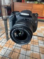 Canon 600D + lens en flitser (+2 tassen), Audio, Tv en Foto, Fotocamera's Digitaal, Ophalen of Verzenden, Zo goed als nieuw, Spiegelreflex