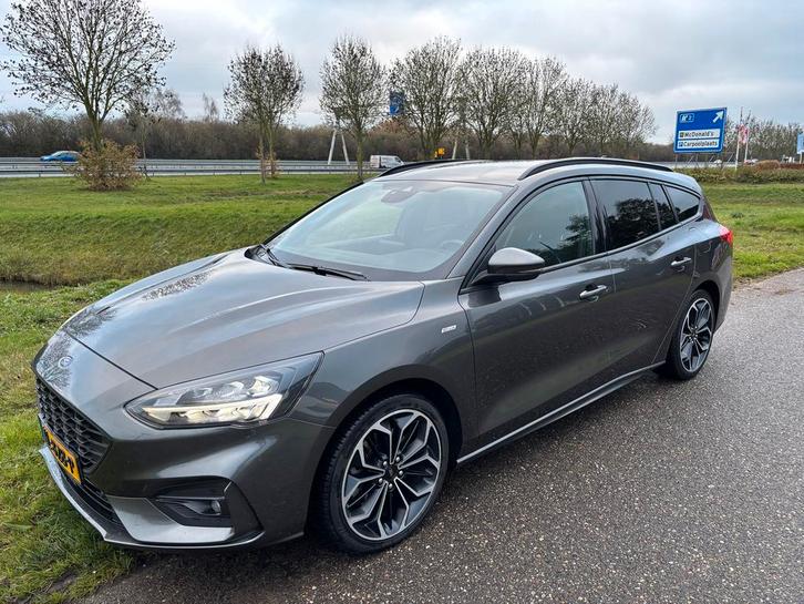 Ford Focus ST-Line 1.0 125pk 2019 Grijs, Auto's, Ford, Particulier, Focus, ABS, Adaptieve lichten, Airbags, Airconditioning, Android Auto