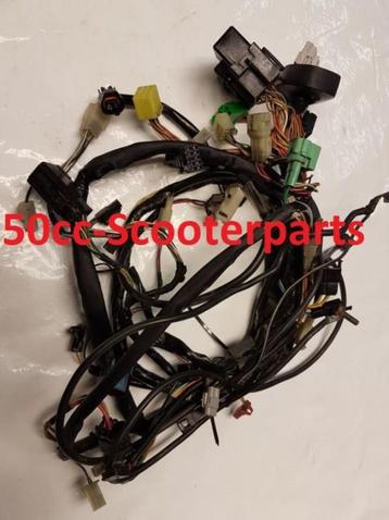 Kabelboom Kaal Suzuki Burgman 400 36610-15F50-000 Gebruikt beschikbaar voor biedingen