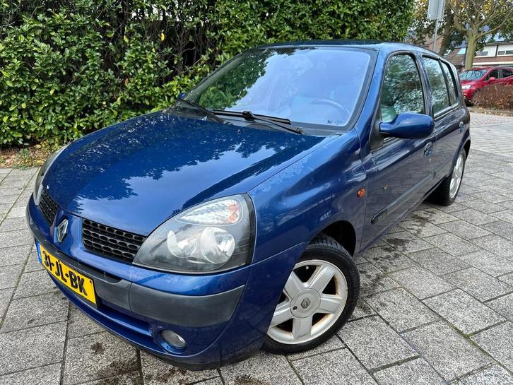 Renault Clio MET AIRCO & JAAR APK!, Auto's, Renault, Bedrijf, Te koop, Clio, ABS, Airbags, Boordcomputer, Centrale vergrendeling