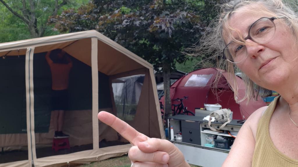 Cabanon Malawi 1.0 deluxe met keuken en koelkast!, Ophalen, Beige, Cabanon, Aanwezig