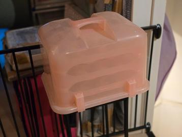The Cupcake Courier - rose, wit en oranje beschikbaar voor biedingen