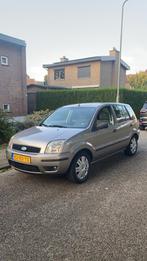 Ford Fusion 1.6 16V 2003 Grijs, Auto's, Voorwielaandrijving, 1596 cc, 15 km/l, 100 pk