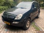 SsangYong Rexton 2.7 XDI AUT 2004 Zwart, Auto's, SsangYong, Automaat, Stof, 164 pk, Metallic lak