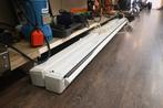 Projecta projectie schermen 210cm lang (setprijs) 1 afstandb, Ophalen of Verzenden, Zo goed als nieuw