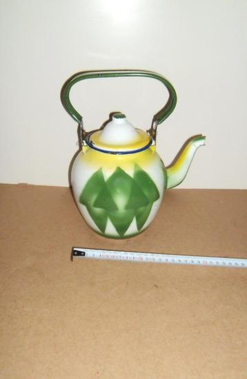 Oude emaille theekan,theepot,art deco motief,kan,pot,vintage beschikbaar voor biedingen