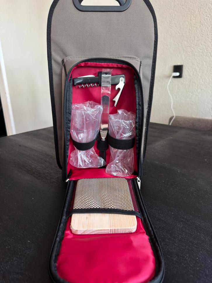 Wijn picknicktas, Hobby en Vrije tijd, Picknickmanden, Zo goed als nieuw, Ophalen of Verzenden