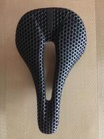 RYET 3D Honeycomb geprint racefiets zadel, Fietsen en Brommers, Fietsen | Racefietsen, Overige merken, Carbon, Nieuw, Ophalen of Verzenden