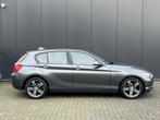 BMW 1-serie 118i Sport Line Navi LED Cruise PDC € 13.950,0, Auto's, BMW, Zilver of Grijs, 5 stoelen, Benzine, 3 cilinders