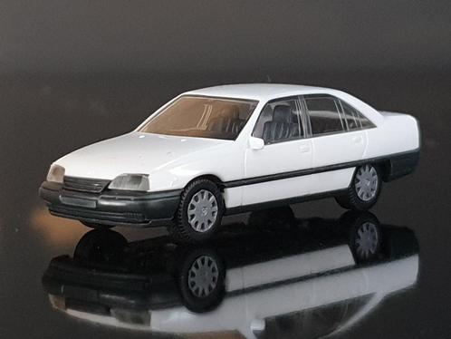1:87 Opel Omega A wit Herpa € 3 ook in andere kleur beschikb, Hobby en Vrije tijd, Modelauto's | 1:87, Zo goed als nieuw, Auto