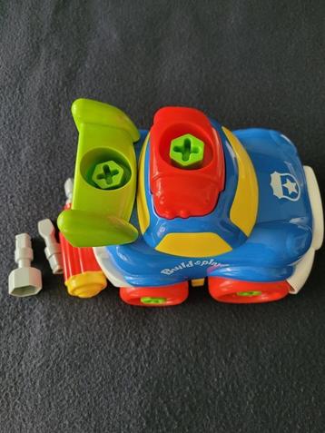 Speelgoed auto, spelen en demonteren, educatief, creatief beschikbaar voor biedingen