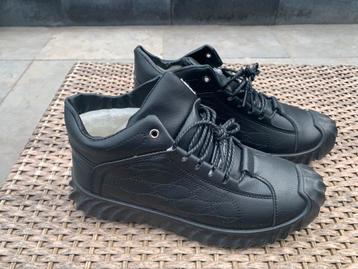 Nieuwe heren schoenen maat 42 Gevoerd zwart beschikbaar voor biedingen