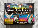 Merlin’s Mystical Magic School, Ophalen of Verzenden, Zo goed als nieuw