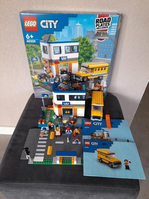 LEGO 60329 City Schooldag, Kinderen en Baby's, Speelgoed | Duplo en Lego, Zo goed als nieuw, Lego, Complete set, Ophalen of Verzenden